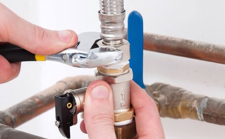 Plumbers Handle Sewage Backups?